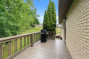 424 Amherst Ave, Moon/Crescent Twp, PA 15108 - Photo 24