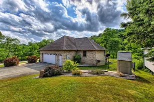 105 Oak Hill Rd, Salem Township, PA 15601 - Photo 4