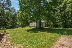 267 Pizza Barn Rd, Derry Township, PA 15717 - Photo 8