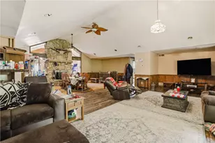 3210 State Route 31, Mount Pleasant Township, PA 15610 - Photo 16