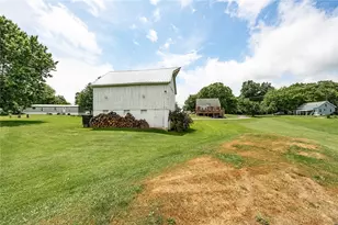 1761 Perry Hwy, Muddy Creek Township, PA 16051 - Photo 10