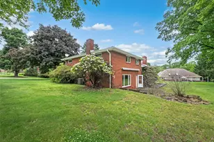 3450 Woodland Dr, Murrysville, PA 15668 - Photo 4