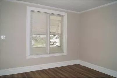 9 E Gaskill Ave, Jeannette, PA 15644 - Photo 4