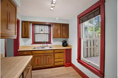 827 Florence Ave, Pittsburgh, PA 15202 - Photo 16