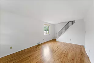 212 Mardi Gras Dr, Pittsburgh, PA 15239 - Photo 4