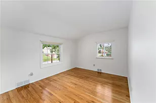212 Mardi Gras Dr, Pittsburgh, PA 15239 - Photo 18