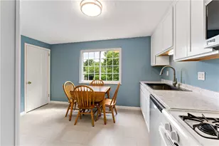 212 Mardi Gras Dr, Pittsburgh, PA 15239 - Photo 8