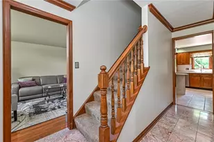 212 Whitehaven Dr, Richland, PA 15044 - Photo 2