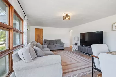 121 Crescent Street Street, Evans City, PA 16033 - Photo 8