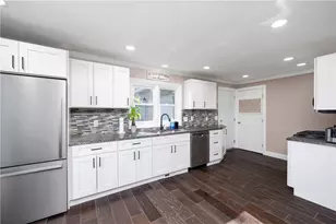 431 Sunset Dr, Center Township, PA 16001 - Photo 12