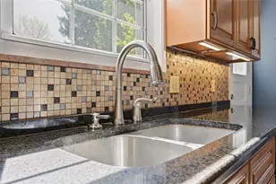 919 Tropical Ave, Beechview, PA 15216 - Photo 20
