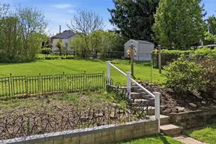 919 Tropical Ave, Beechview, PA 15216 - Photo 36