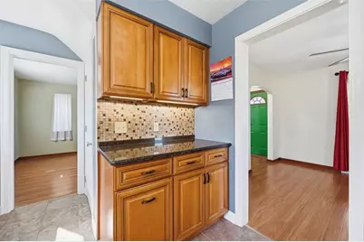 919 Tropical Ave, Beechview, PA 15216 - Photo 18