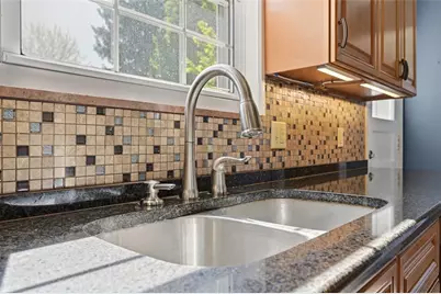 919 Tropical Ave, Beechview, PA 15216 - Photo 20