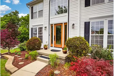5426 Forest Edge Dr, South Fayette, PA 15057 - Photo 2