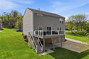 2225 Watchfield Dr, South Park, PA 15129 - Photo 32
