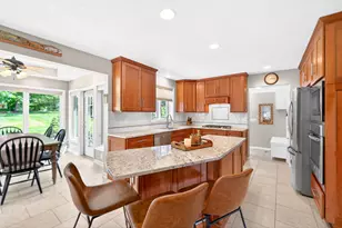 310 Satinwood Ln, Hempfield Township, PA 15601 - Photo 10
