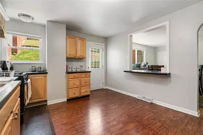 2316 Mission St, Pittsburgh, PA 15203 - Photo 10