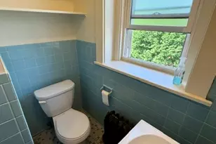 218 Hastings St, Pittsburgh, PA 15206 - Photo 8