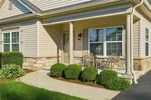 1101 Carriage Ln, Clinton Township, PA 16056 - Photo 8