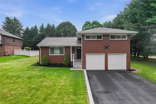 106 Allegheny Dr, Harrison Township, PA 15065 - Photo 2