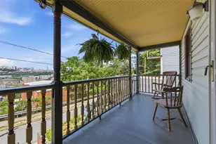 70 Holt St, Pittsburgh, PA 15203 - Photo 2
