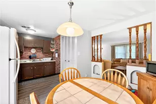 1805 Cedaridge Dr, South Park, PA 15129 - Photo 10