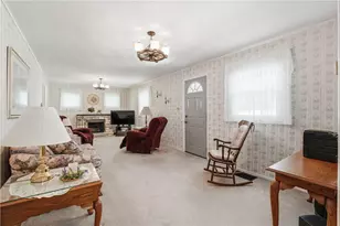 381 Sugarcreek Dr, Sugarcreek Boro, PA 16323 - Photo 26