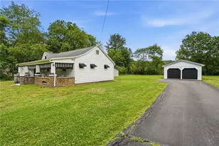 381 Sugarcreek Dr, Sugarcreek Boro, PA 16323 - Photo 8
