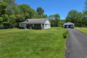 381 Sugarcreek Dr, Sugarcreek Boro, PA 16323 - Photo 2