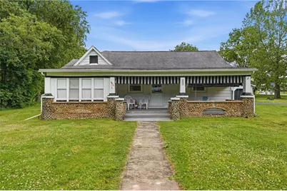 381 Sugarcreek Drive, Sugarcreek Boro, PA 16323 - Photo 1