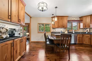 215 Shelby Dr, Hempfield Township, PA 15601 - Photo 10