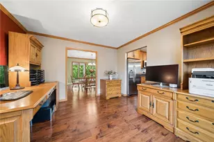 215 Shelby Dr, Hempfield Township, PA 15601 - Photo 6