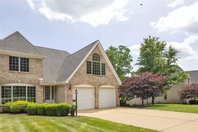 152 Saint Ives Way, Jackson Township, PA 16063 - Photo 2