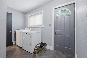 519 Jackson Ave, Vandergrift, PA 15690 - Photo 12