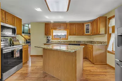 2085 Frew Mill Rd, Shenango Township, PA 16101 - Photo 12