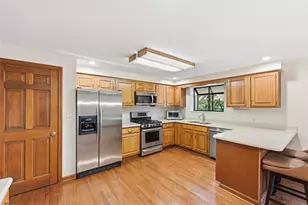 2414 Bellwood Ct, Pittsburgh, PA 15237 - Photo 10