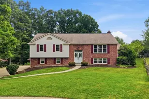 2414 Bellwood Ct, Pittsburgh, PA 15237 - Photo 2