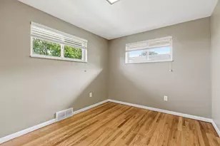 1540 Oneida Dr, Jefferson Hills, PA 15025 - Photo 14