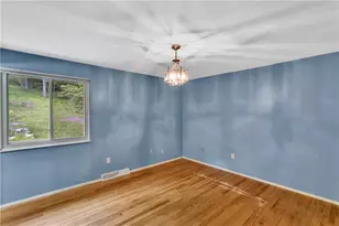 721 Pine Valley Dr, Pittsburgh, PA 15239 - Photo 14