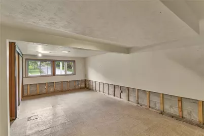 721 Pine Valley Drive, Pittsburgh, PA 15239 - Photo 20