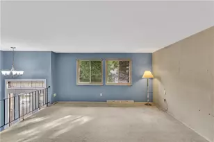 721 Pine Valley Dr, Pittsburgh, PA 15239 - Photo 8