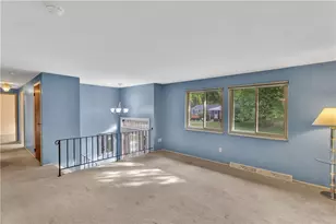 721 Pine Valley Dr, Pittsburgh, PA 15239 - Photo 6