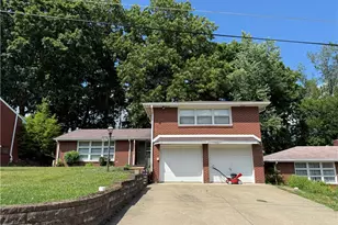 2753 Valleyview Dr, Lower Burrell, PA 15068 - Photo 2