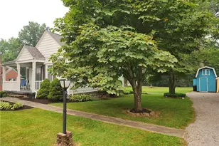 254 Fairmont Dr, Hermitage, PA 16148 - Photo 10
