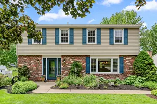 3179 Meadowridge Ct, Hampton, PA 15044 - Photo 1