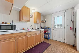 100 Burbank Dr, Hempfield Township, PA 15642 - Photo 22