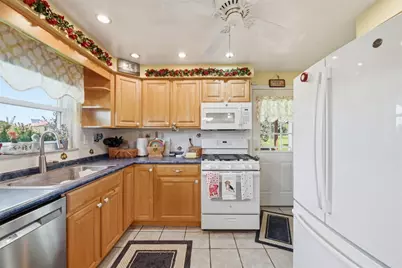 100 Burbank Dr, Hempfield Township, PA 15642 - Photo 12