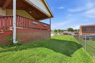 100 Burbank Dr, Hempfield Township, PA 15642 - Photo 28