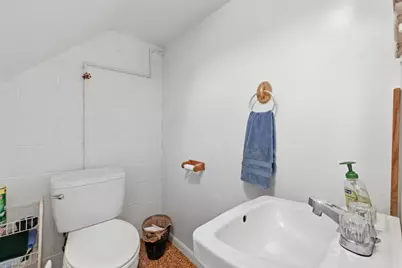 100 Burbank Dr, Hempfield Township, PA 15642 - Photo 24